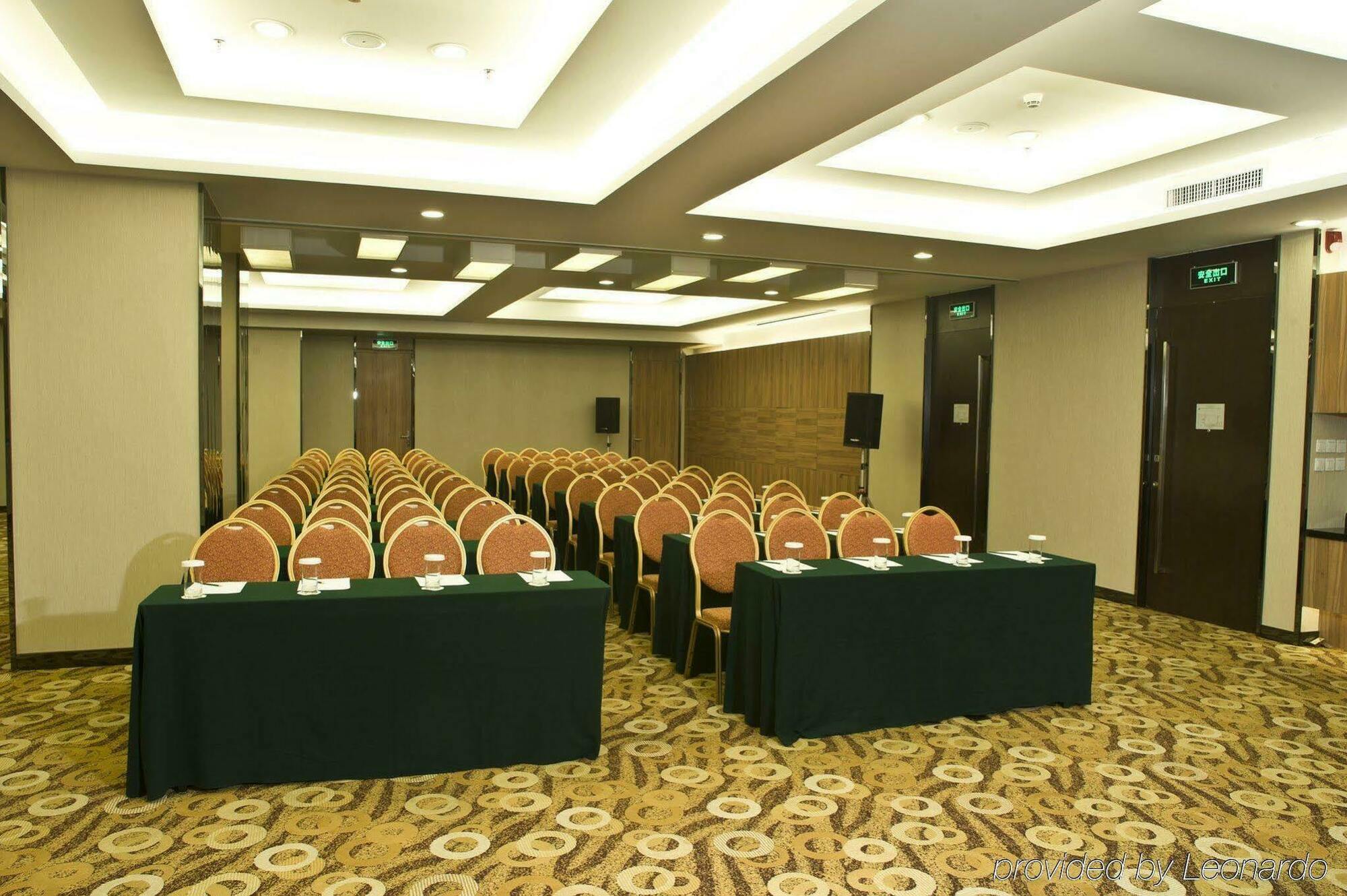 Holiday Inn City Centre Charbin Exteriér fotografie